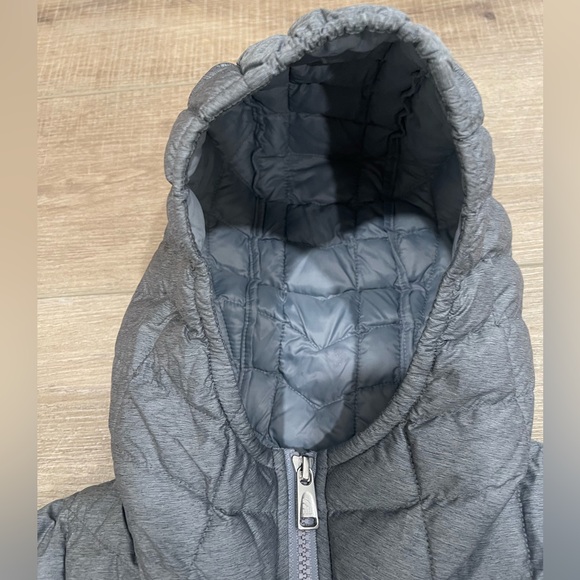 The North Face Gray Puffer Long Hooded Coat - Picture 10 of 13